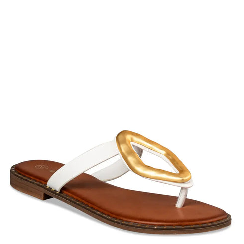 Envie Shoes Flat Σανδάλια με Δίχαλο και Διακοσμητική Χρυσή Αγκράφα Λευκό