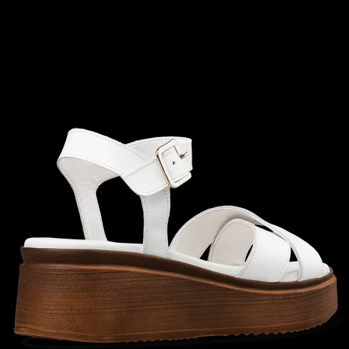 Envie Shoes Γυναικεία Δερμάτινα Platform Σανδάλια με Σταυρωτά Λουράκια Λευκό