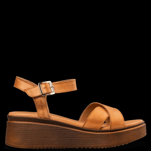 Envie Shoes Γυναικεία Δερμάτινα Platform Σανδάλια με Σταυρωτά Λουράκια Κάμελ